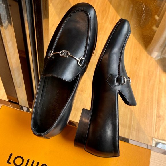 NEW Authentic Louis Vuitton LV Emblem Club Black Leather Loafer - Picture 4 of 9